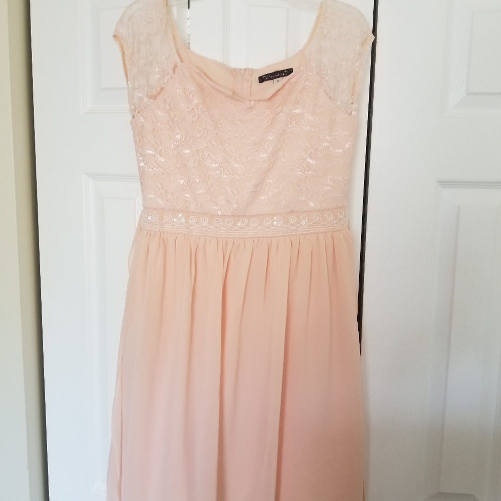 Xtraordinary lace dress